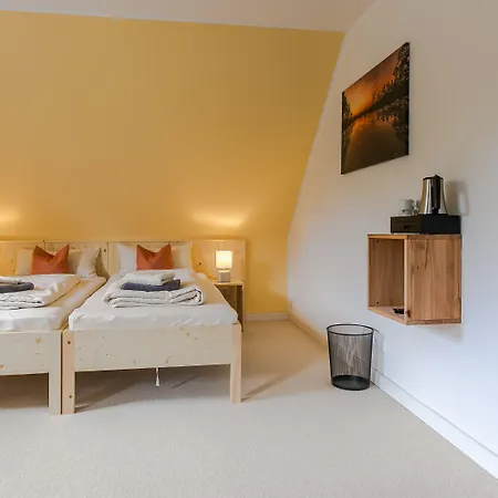 Johnsburg מלון 3*